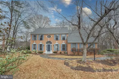 8107 Hollygate Dr, Glenn Dale, MD 20769