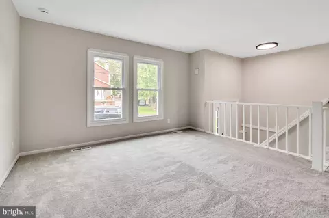 8631 Irvin Ave, Lanham, MD 20706 photo 17