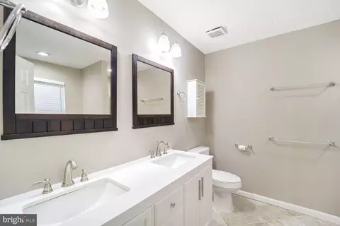 Bath - 12916 Windbrook Dr, Clinton, MD 20735 photo 1 of 3