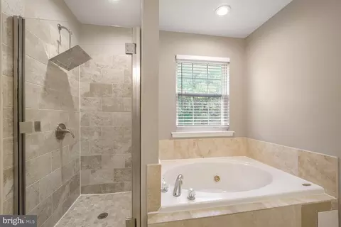 Entry Way - 12916 Windbrook Dr, Clinton, MD 20735 photo 4 of 4