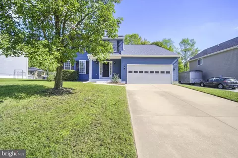 Exterior - 12916 Windbrook Dr, Clinton, MD 20735 photo 2 of 4