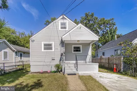 5312 Buchanan St, Hyattsville, MD 20781
