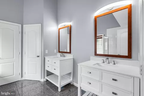 Bath - 15511 Brinton Way, Brandywine, MD 20613 photo 1 of 5