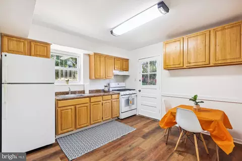 2213 Lakewood St, Suitland, MD 20746