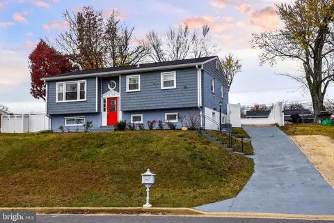 2702 Scarborough Dr, Fort Washington, MD 20744