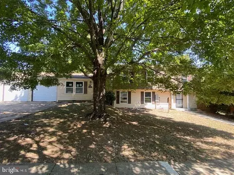 3600 Wayneswood Rd, Fort Washington, MD 20744
