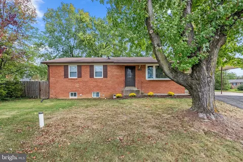 6522 Dower House Rd, Marlboro, MD 20772
