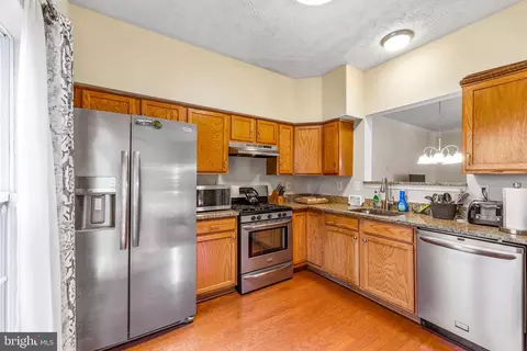 Kitchen - 3700 Elmcrest Ln, Bowie, MD 20716 photo 2 of 3