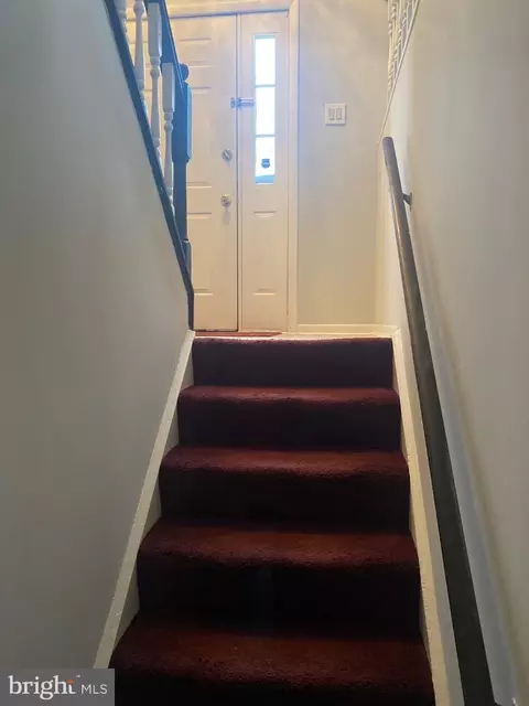 Entry Way - 8301 Heatherwick Dr, Brandywine, MD 20613 photo 8 of 12