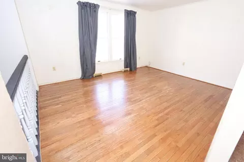 Living - 8301 Heatherwick Dr, Brandywine, MD 20613 photo 4 of 20