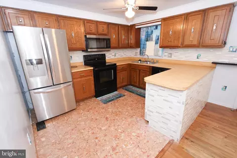Kitchen - 8301 Heatherwick Dr, Brandywine, MD 20613 photo 1 of 2