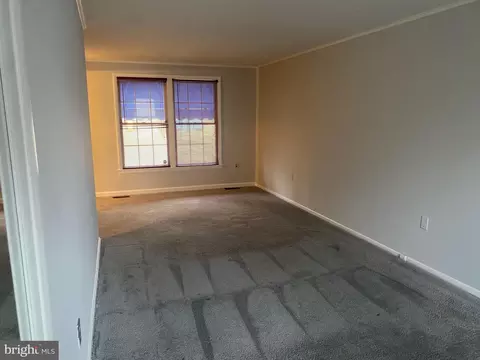 Living - 8301 Heatherwick Dr, Brandywine, MD 20613 photo 10 of 20