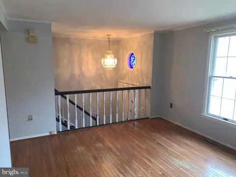Living - 8301 Heatherwick Dr, Brandywine, MD 20613 photo 2 of 20