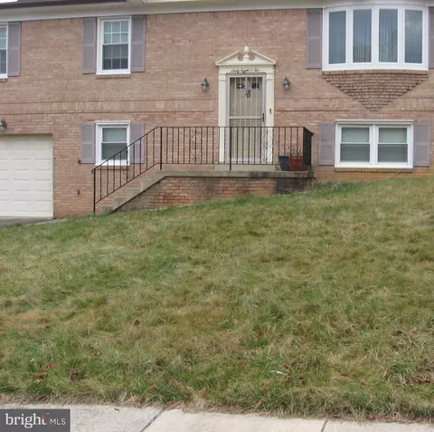 6802 Middlefield Rd, Fort Washington, MD 20744