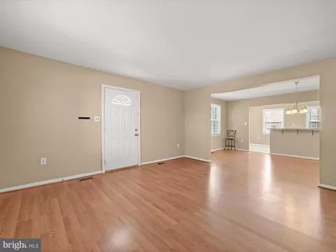 12828 Claxton Dr #4-A, Laurel, MD 20708 photo 9