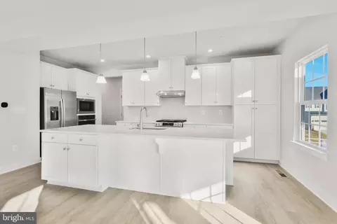 15619 Rockburn Way #QMI H55, Bowie, MD 20716