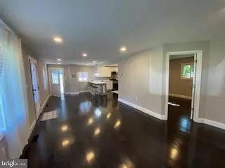 Entry Way - 9321 Lanham Severn Rd, Lanham, MD 20706 photo 7 of 24