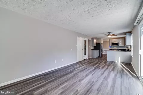 910 Cypress Point Cir, Bowie, MD 20721 photo 18