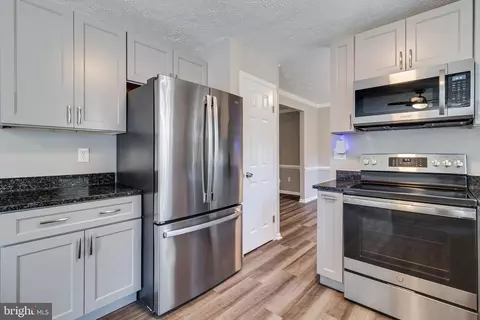 910 Cypress Point Cir, Bowie, MD 20721 photo 14