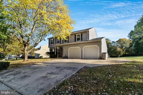 910 Cypress Point Cir, Bowie, MD 20721 photo 4
