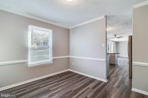 910 Cypress Point Cir, Bowie, MD 20721 photo 9