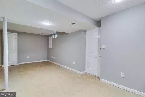 910 Cypress Point Cir, Bowie, MD 20721 photo 34