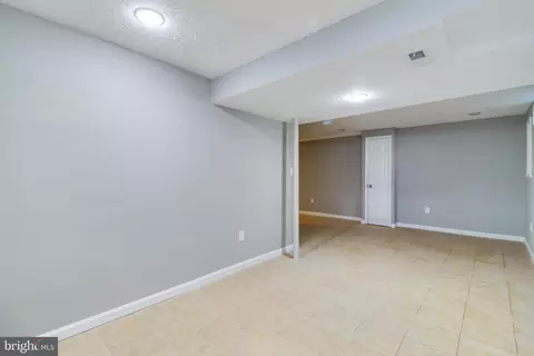 910 Cypress Point Cir, Bowie, MD 20721 photo 35