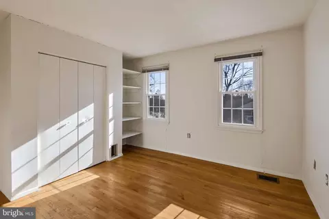 Bedroom - 8310 Nightingale Dr, Lanham, MD 20706 photo 3 of 6