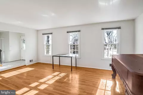 Living - 8310 Nightingale Dr, Lanham, MD 20706 photo 2 of 5