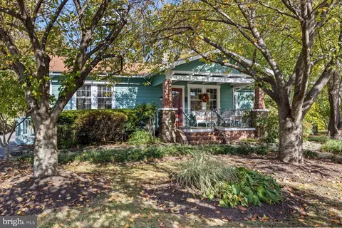 327 Carroll Ave, Laurel, MD 20707 photo 4