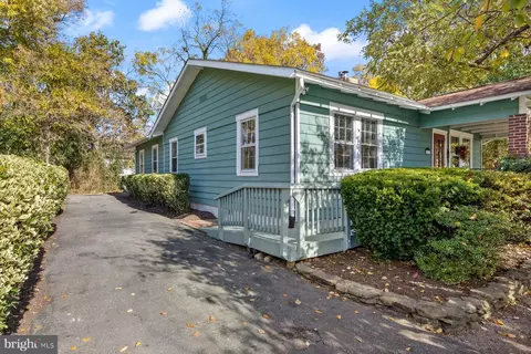 327 Carroll Ave, Laurel, MD 20707 photo 5