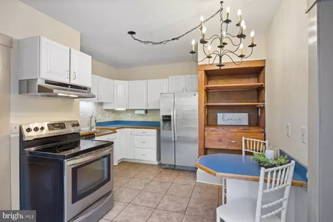 327 Carroll Ave, Laurel, MD 20707 photo 13