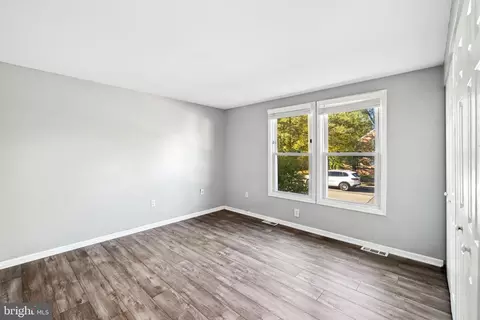 Living - 5817 Junipertree Ln, Capitol Heights, MD 20743 photo 2 of 2