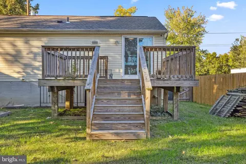 Exterior - 5817 Junipertree Ln, Capitol Heights, MD 20743 photo 3 of 5