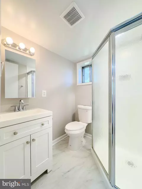 Bath - 4400 Havelock Rd, Lanham, MD 20706 photo 4 of 5