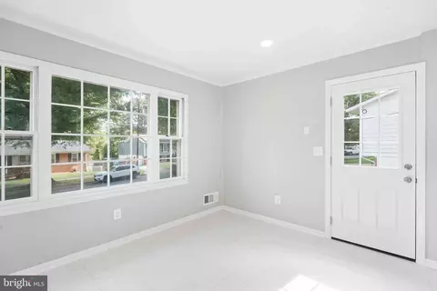 Entry Way - 4400 Havelock Rd, Lanham, MD 20706 photo 4 of 4