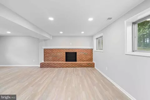 Living - 4400 Havelock Rd, Lanham, MD 20706 photo 4 of 4