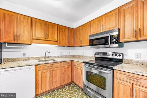 Kitchen - 16011 Bald Eagle School Rd, Brandywine, MD 20613 photo 1 of 4