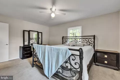 Bedroom - 12405 Silverbirch Ln, Laurel, MD 20708 photo 5 of 9