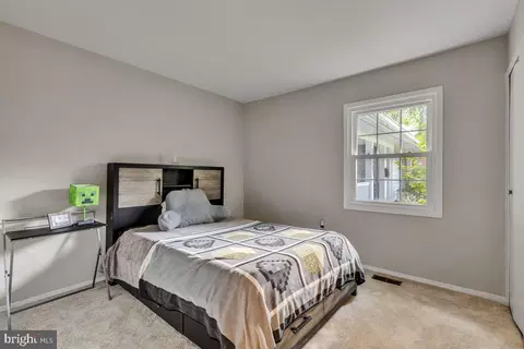 Bedroom - 12405 Silverbirch Ln, Laurel, MD 20708 photo 6 of 9