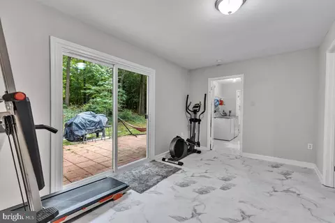 Entry Way - 12405 Silverbirch Ln, Laurel, MD 20708 photo 7 of 7