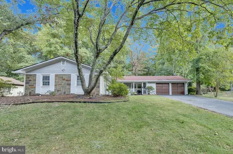 12405 Silverbirch Ln, Laurel, MD 20708