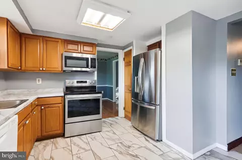 Kitchen - 6314 Barrs Ln, Lanham, MD 20706 photo 2 of 2