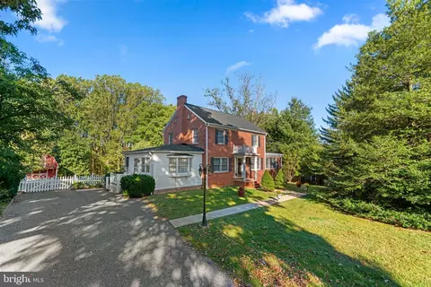 7908 Brooklyn Bridge Rd, Laurel, MD 20707