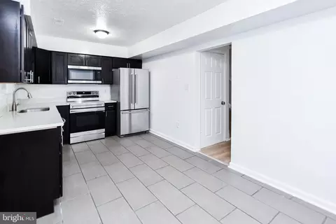 Kitchen - 2716 Red Oak Ln, Lanham, MD 20706 photo 2 of 3
