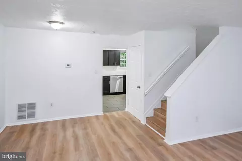 Living - 2716 Red Oak Ln, Lanham, MD 20706 photo 1 of 8