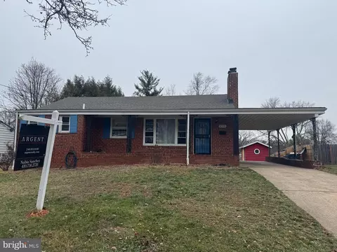 8304 Larchwood St, New Carrollton, MD 20784
