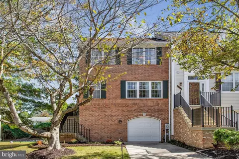 909 Postwick Pl, Bowie, MD 20716