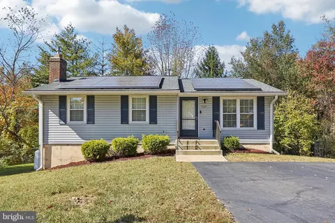 7107 Sugrue Ct, Marlboro, MD 20772