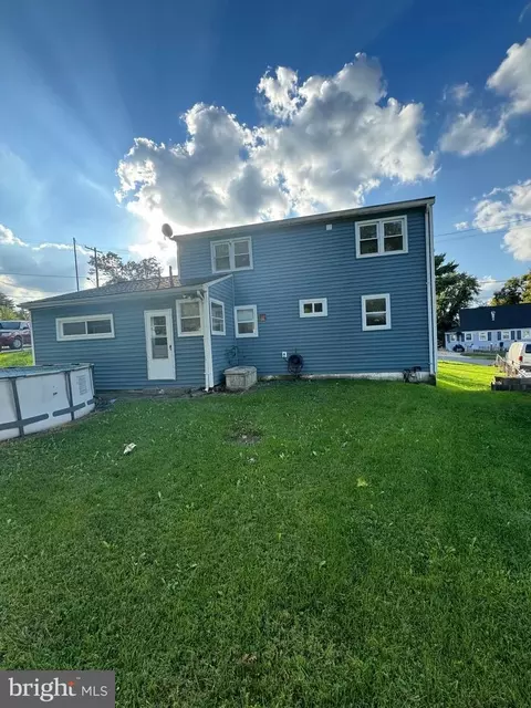 6017 67th Pl, Riverdale, MD 20737